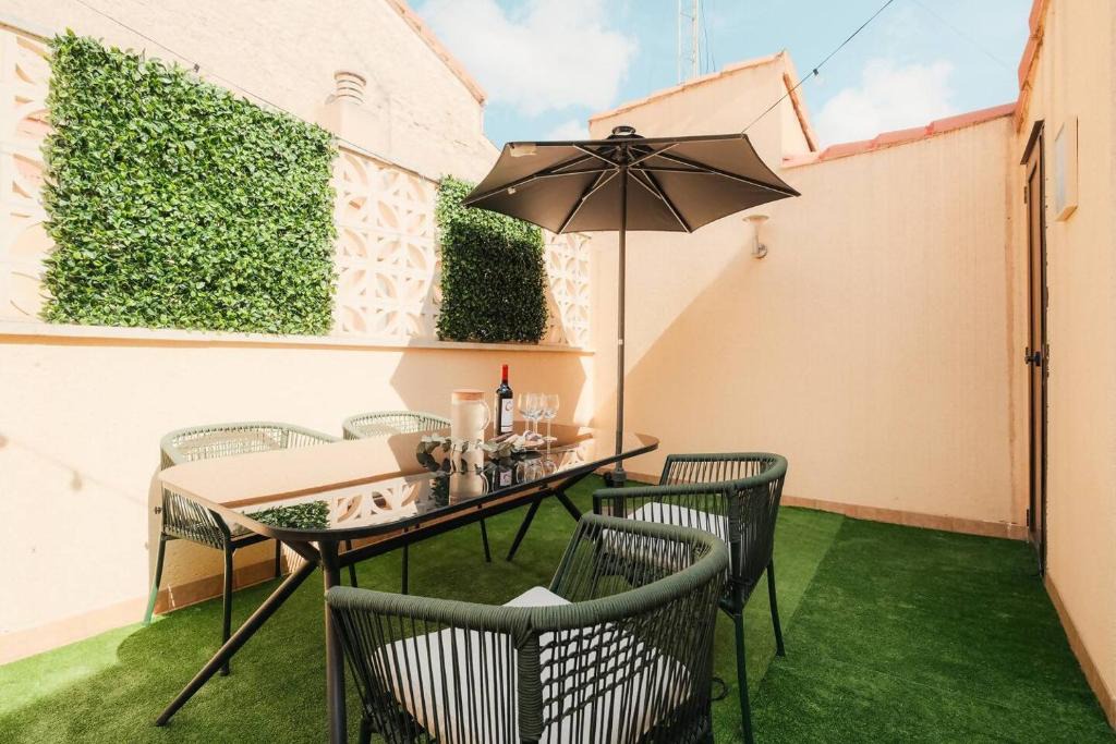 San Pablo Apartment | Ático Cierzo | Nuevo Duplex Terraza | WiFi | 1 BR