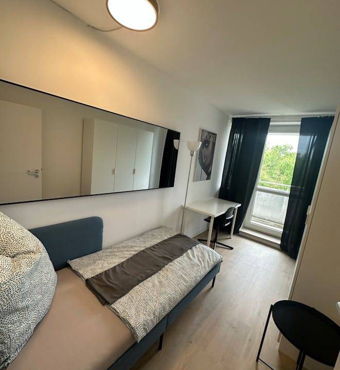 Munchen District Resort | 100 m² Private room ∙ 1 bedroom ∙ 1 guest