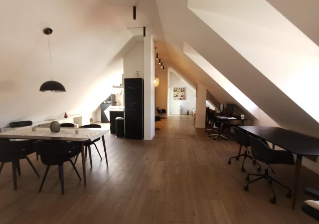 Thuengersheim Apartment | 100m² Office Loft 10 Min von Würzburg Stadtmitte