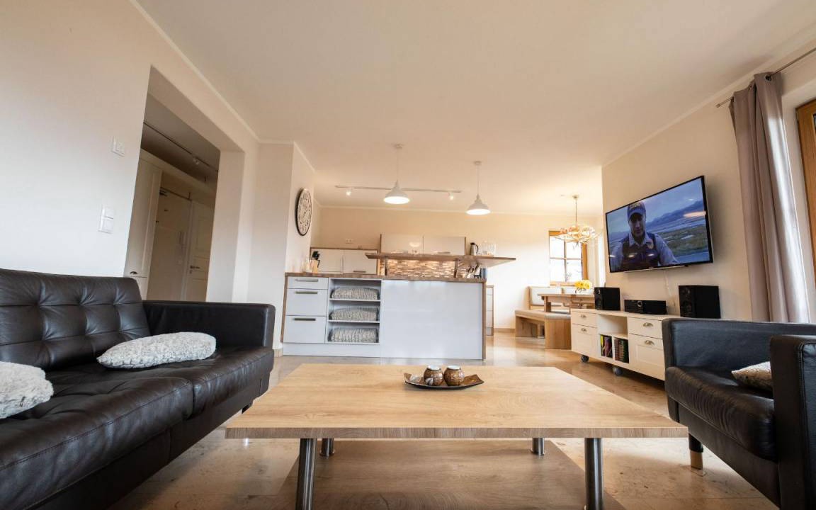 Farchant Apartment | 110 m² Apartment ∙ 3 bedrooms ∙ 6 guests