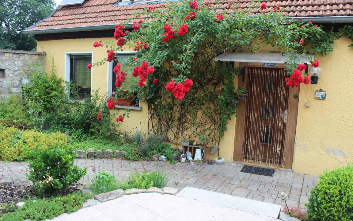 Theres House | 110 m² House ∙ 3 bedrooms ∙ 6 guests