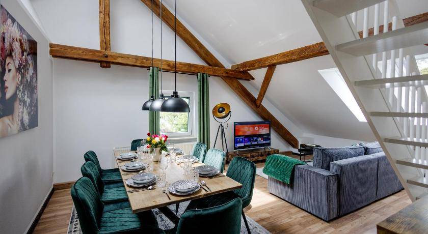 Munchen District Apartment | 115 m² Apartment ∙ 3 bedrooms ∙ 8 guests