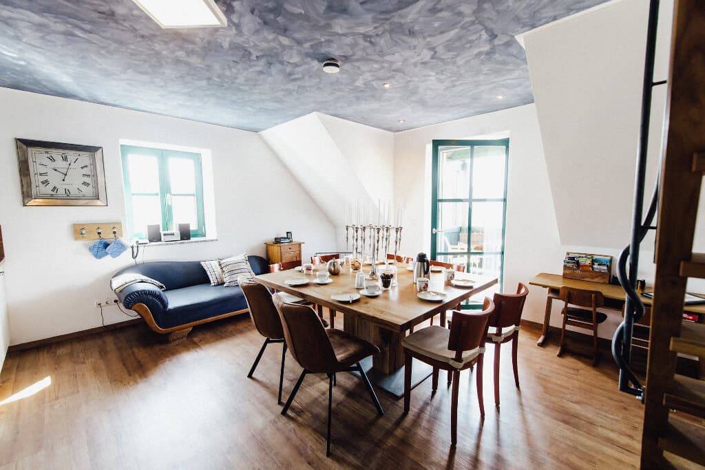 Schwarzach b. Nabburg Apartment | 117 m² Apartment ∙ 3 bedrooms ∙ 9 guests