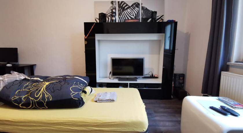 Mitte Bed & Breakfast | 12 m² Bed and breakfast ∙ 1 bedroom ∙ 2 guests