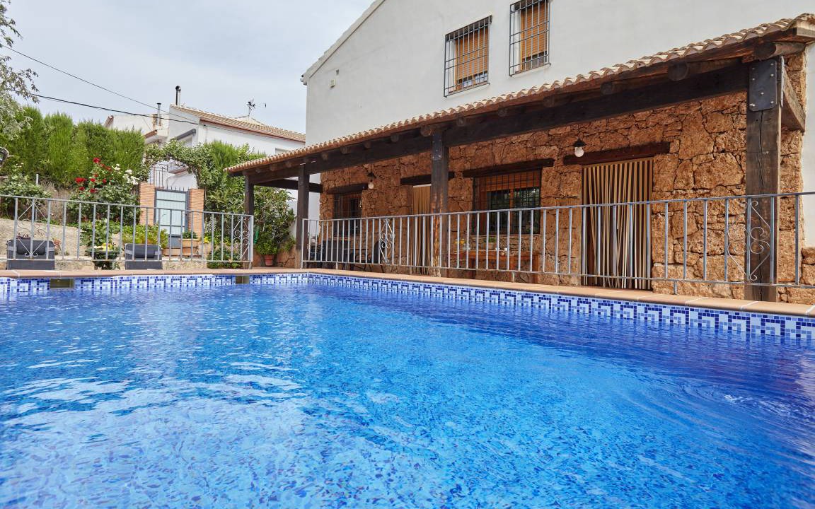 Arbuniel House | 120 m² House ∙ 4 bedrooms ∙ 9 guests