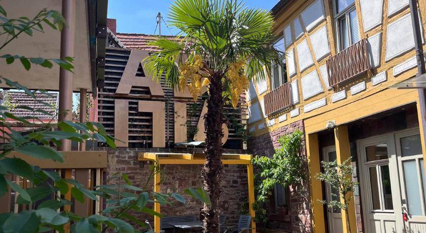 Marktheidenfeld Apartment | 125 m² Serviced apartment ∙ 3 bedrooms ∙ 8 guests
