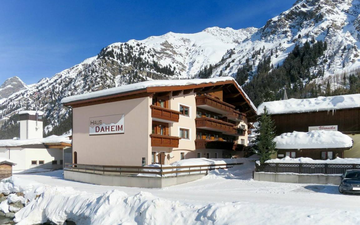 Plangeross Apartment | 130 m² Apartment ∙ 3 bedrooms ∙ 8 guests