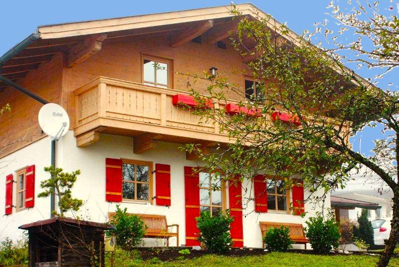 Entfelden House | 130 m² House ∙ 3 bedrooms ∙ 6 guests