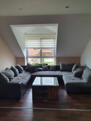 Oberschneiding Apartment | 140 m² Apartment ∙ 7 bedrooms ∙ 11 guests