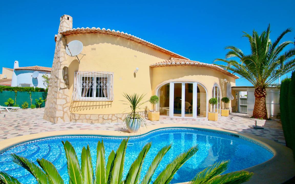 Els Poblets Villa | 140 m² Villa ∙ 3 bedrooms ∙ 6 guests