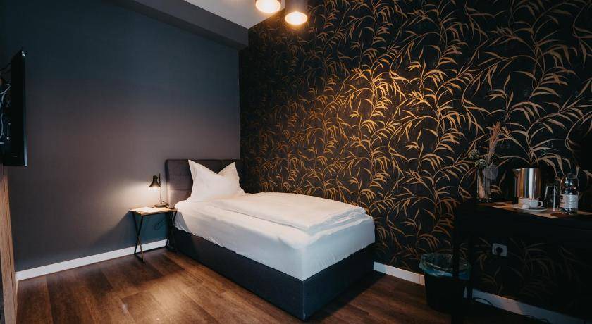 Waldaschaff Hotel | 15 m² Hotel ∙ 2 guests