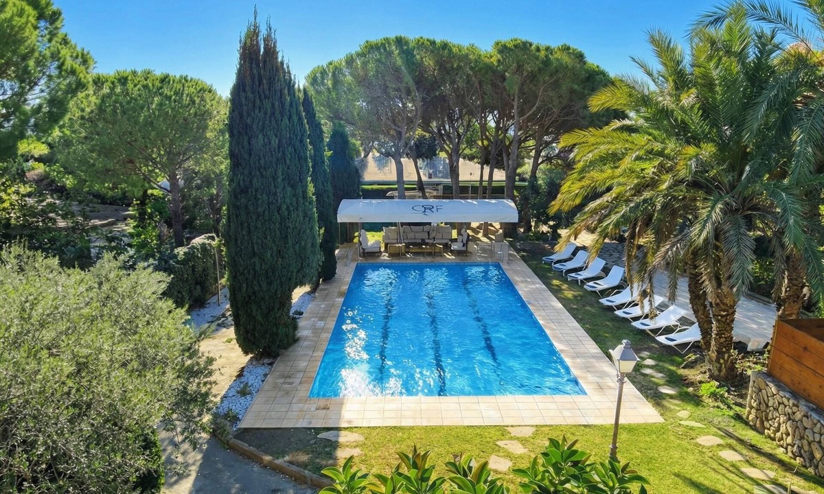 Sitges Villa | 15 min. drive from Sitges Villa El Ranch 10 min. walk to the beach Jacuzzi 16P