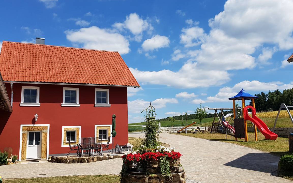 Neunburg vorm Wald House | 150 m² House ∙ 4 bedrooms ∙ 8 guests