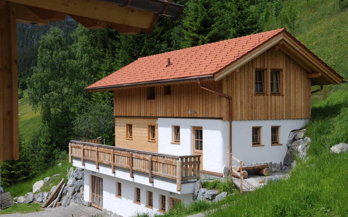 Gramais House | 180 m² House ∙ 3 bedrooms ∙ 9 guests