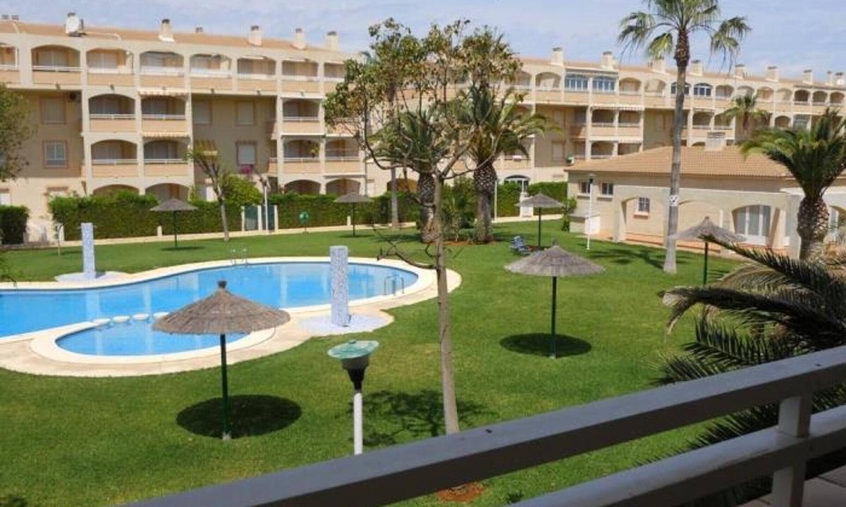 Denia Apartment | 2-Bedroom Apartment near Beach with Air Conditioning