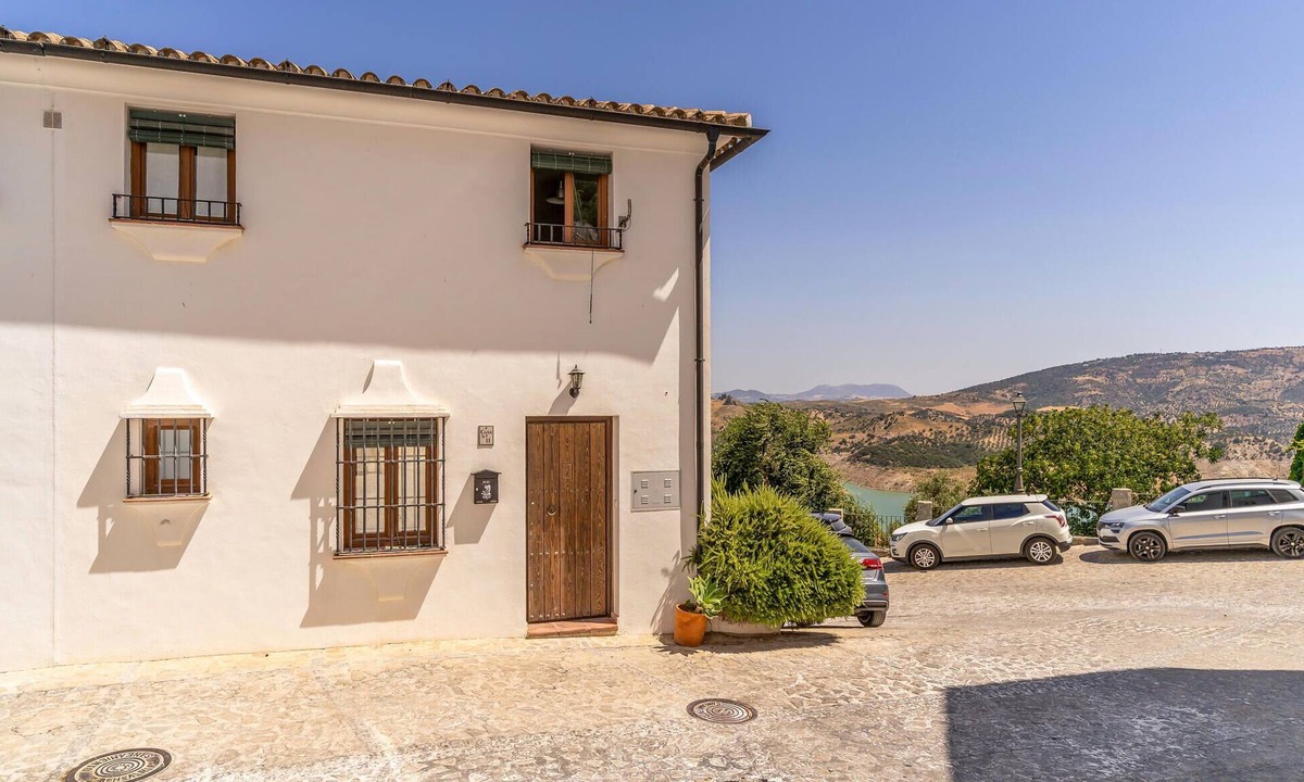 Zahara de la Sierra House | 2 bedroom cozy home in Zahara de la Sierra