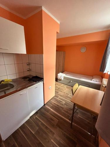 Ludwigsvorstadt-Kliniken Apartment | 2-Rent Group Hostel Apartments SEN14