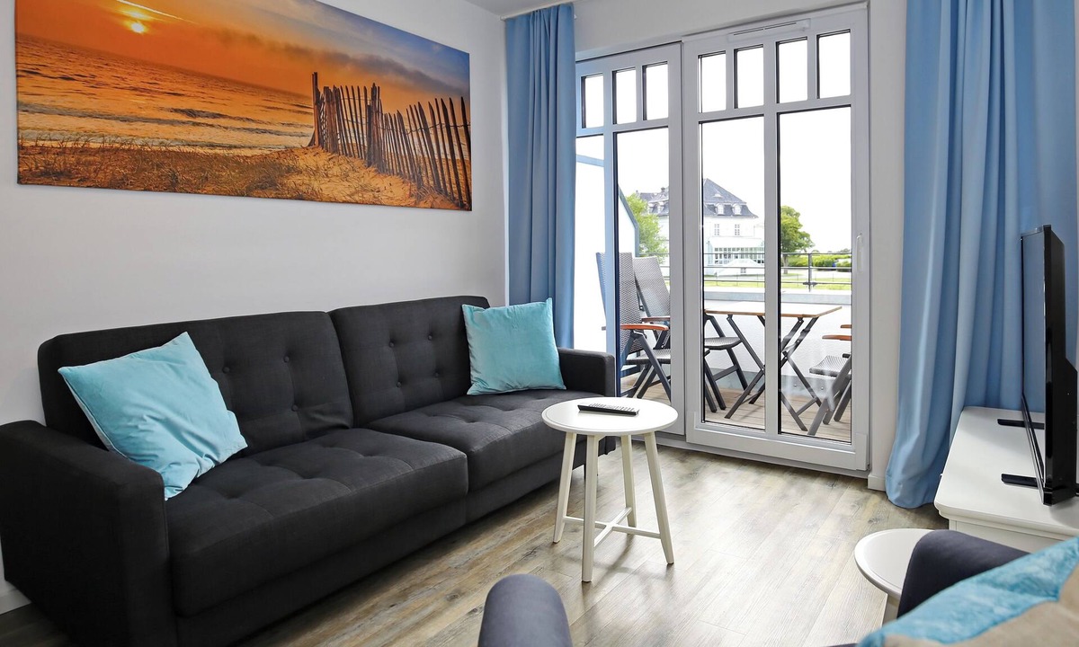 Heiligendamm Apartment | 2-room apartment for 4 people with dog, 50 m to the Baltic Sea beach and lake view