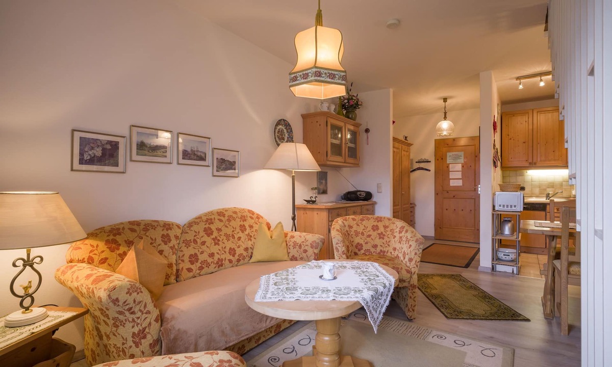 Oberaudorf Apartment | 2-room maisonette apartment with balcony