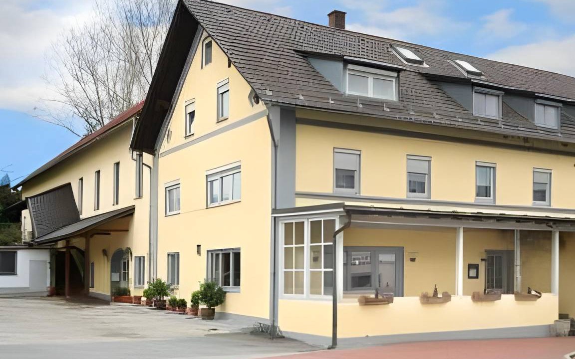 Neufahrn in Niederbayern Bed & Breakfast | 20 m² Bed and breakfast ∙ 2 guests