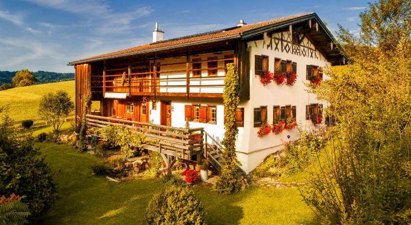 Niedersonthofen House | 200 m² House ∙ 4 bedrooms ∙ 10 guests