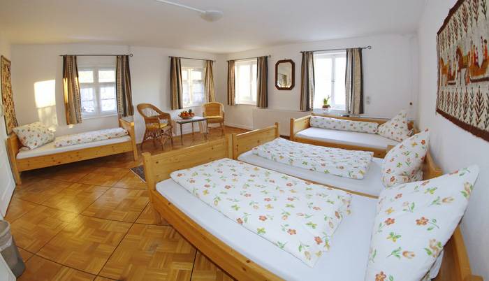 Sulzberg House | 250 m² House ∙ 5 bedrooms ∙ 15 guests