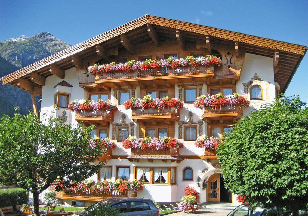 Holzgau Hotel | 28 m² Hotel ∙ 1 bedroom ∙ 2 guests