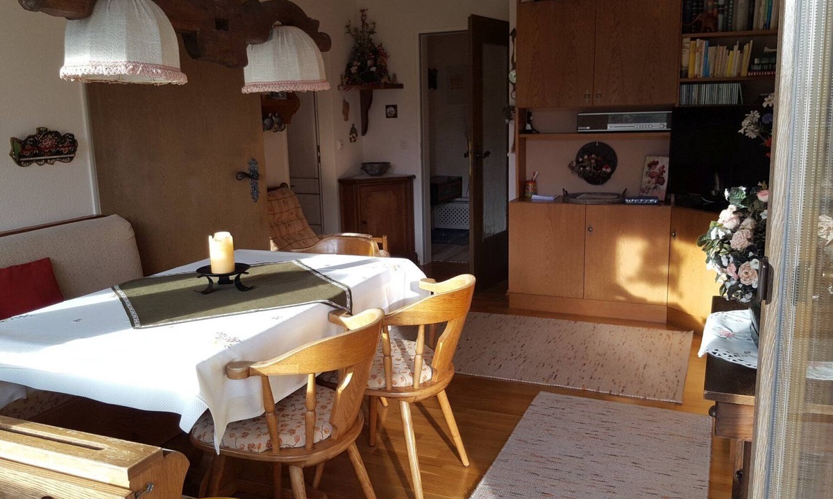 Obermaiselstein Apartment | 3-room apartment with a wonderful southwest-facing balcony and swimming pool/sauna