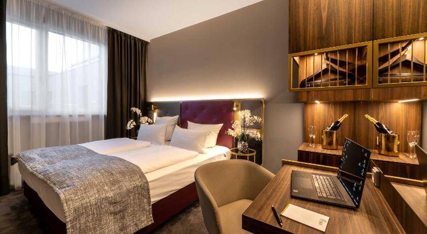 Schwabing-Freimann Hotel | 33 m² Hotel ∙ 127 guests