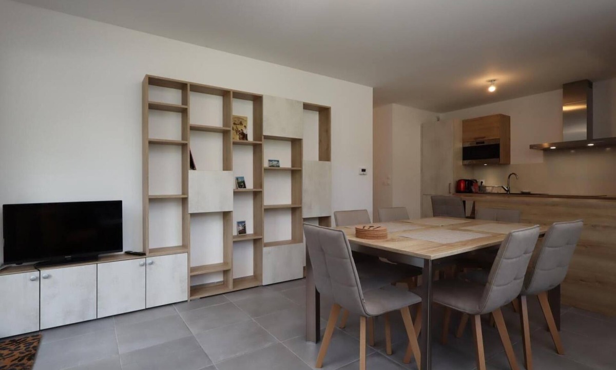 Servoz Apartment | 350m from resort center, Ground floor, tv, 72m², Les Houches