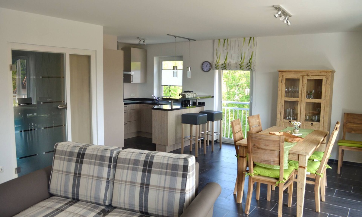 Kalzhofen Apartment | 4 * apartment EdelWeiß, 3 rooms, underground parking, elevator, WiFi, Oberstaufen Plus