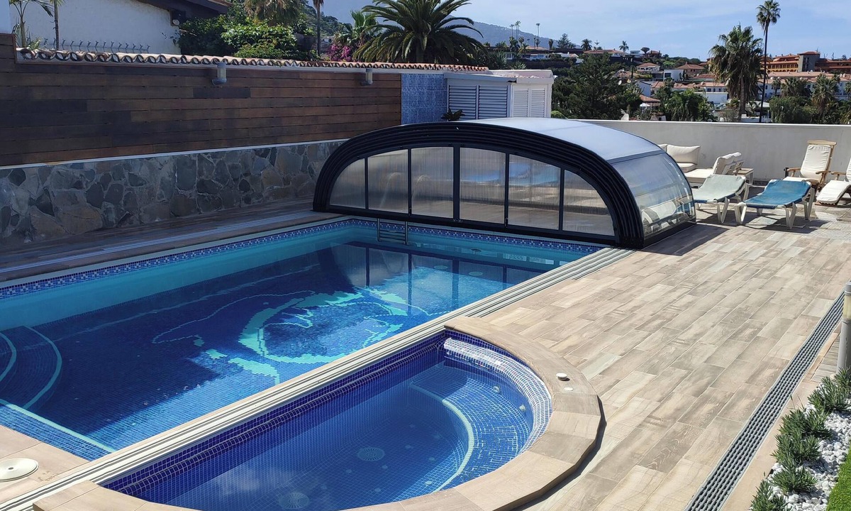 Puerto de la Cruz Villa | 4 Bedroom Villa Puerto de la Cruz/Private Pool & Jacuzzi/WiFi