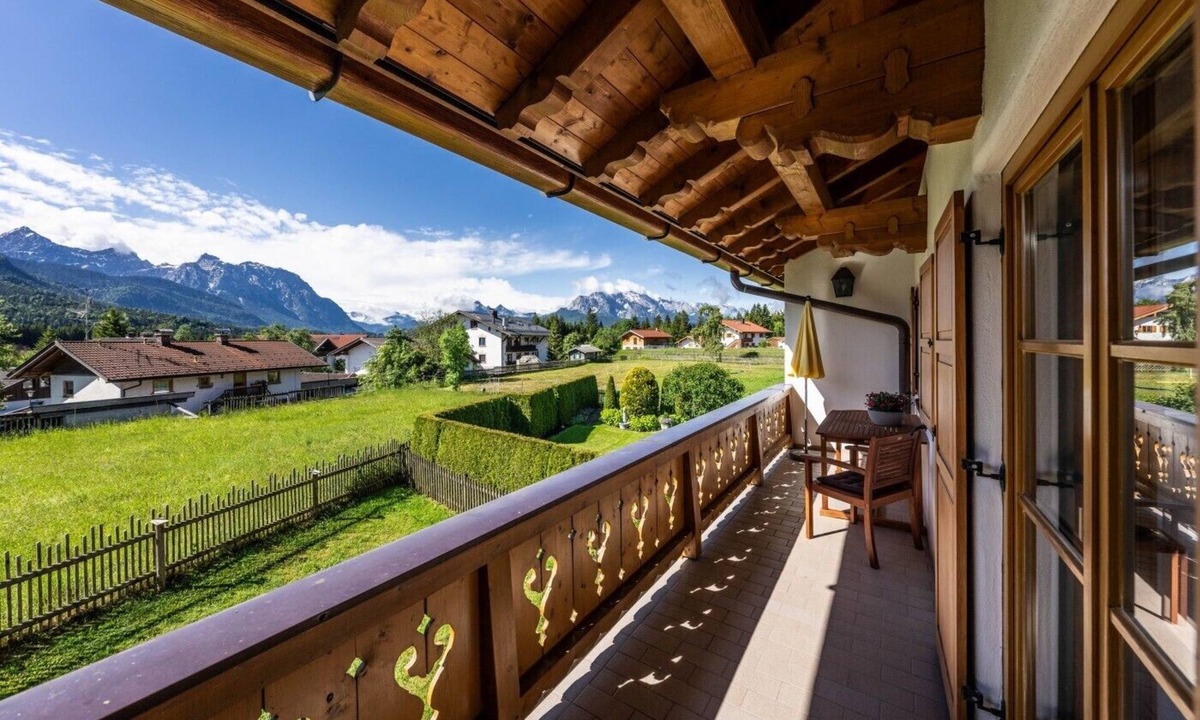 Wallgau Apartment | 4-star vacation apartment - Haus Lara apartment 2 for 2 with terrace & mountain view in Wall