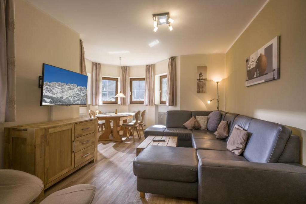 Oberaudorf Apartment | 4 Sterne Erkerwohnung mit dem Panoramablick Sauna Spülmaschine neues Bad Wlan