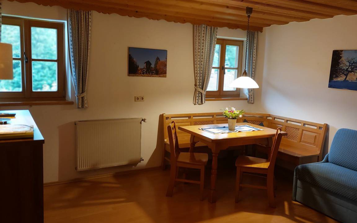 Weissbach an der Alpenstrasse Apartment | 40 m² Apartment ∙ 2 guests