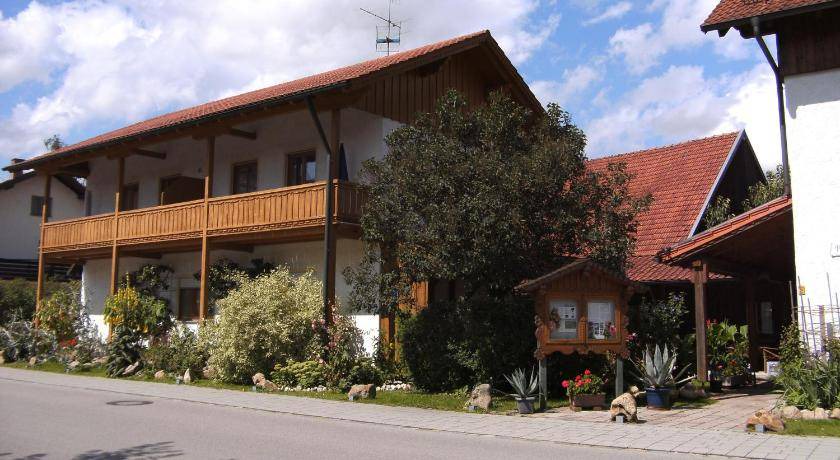 Safferstetten Apartment | 45 m² Apartment ∙ 3 guests
