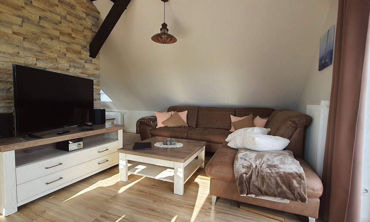 Mellenthin Apartment | 5 star vacation apartment Dewichow with water view & WLAN - Ferienwohnung Dewichow