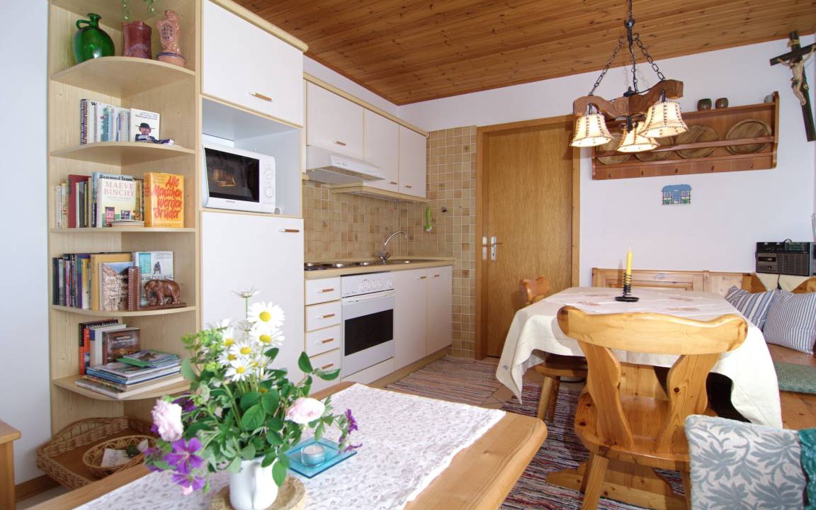 Breitbrunn a. Chiemsee Apartment | 50 m² Apartment ∙ 3 guests