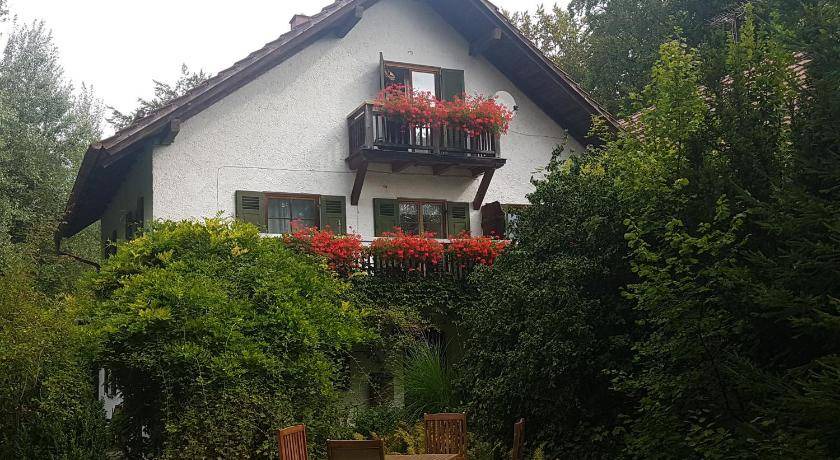 Rottenbuch Bed & Breakfast | 50 m² Bed and breakfast ∙ 7 guests