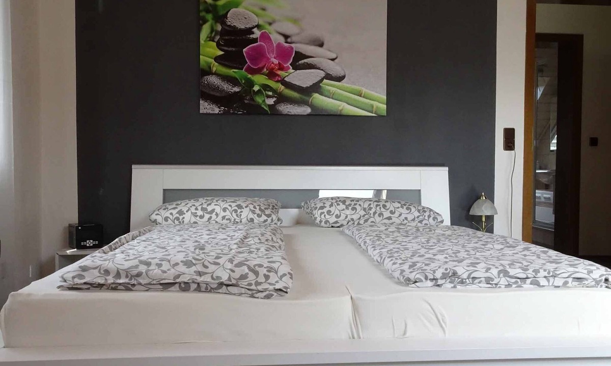 Muhr am See Apartment | 50qm großes Feriendomizil im Dachgeschoss mit Balkon