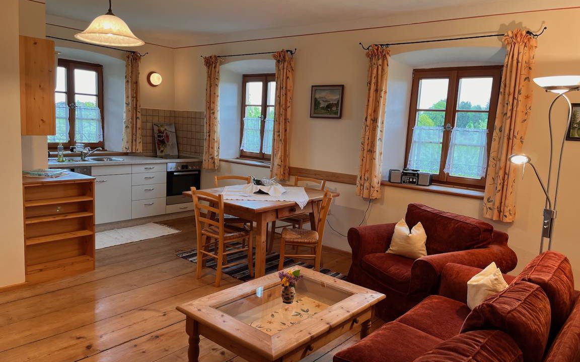 Breitbrunn a. Chiemsee Apartment | 52 m² Apartment ∙ 4 guests