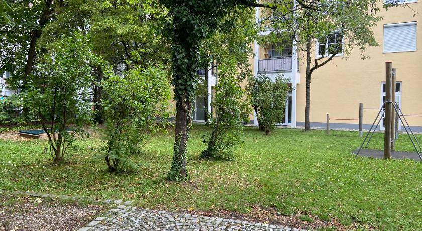 Sendling - Westpark Apartment | 55 m² Apartment ∙ 1 bedroom ∙ 6 guests