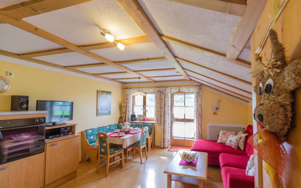 Eisenberg Apartment | 60 m² Apartment ∙ 2 bedrooms ∙ 4 guests