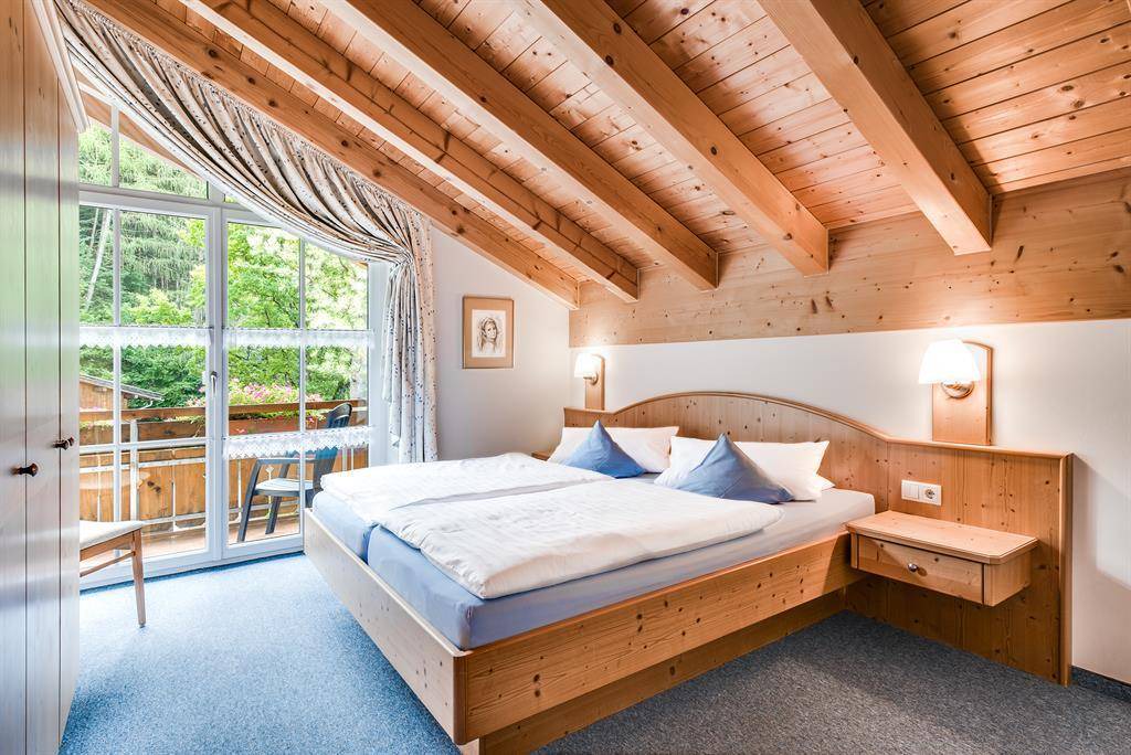 Burgberg Apartment | 64 m² Apartment ∙ 2 bedrooms ∙ 4 guests
