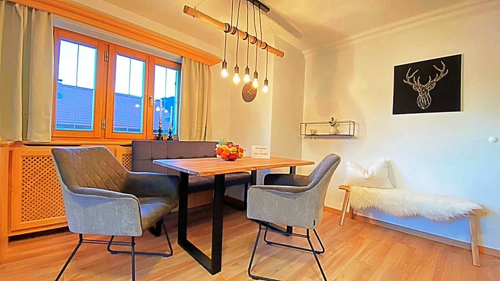 Entfelden Apartment | 65 m² Apartment ∙ 2 bedrooms ∙ 4 guests