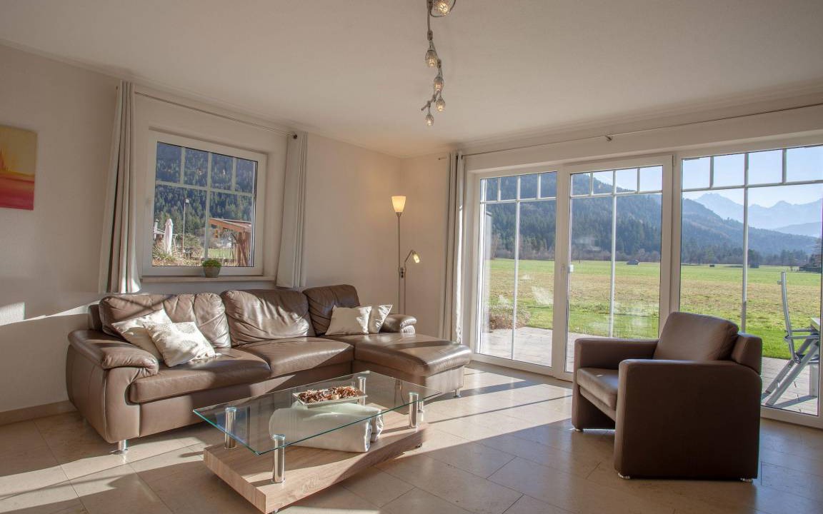 Farchant Apartment | 65 m² Apartment ∙ 2 bedrooms ∙ 4 guests