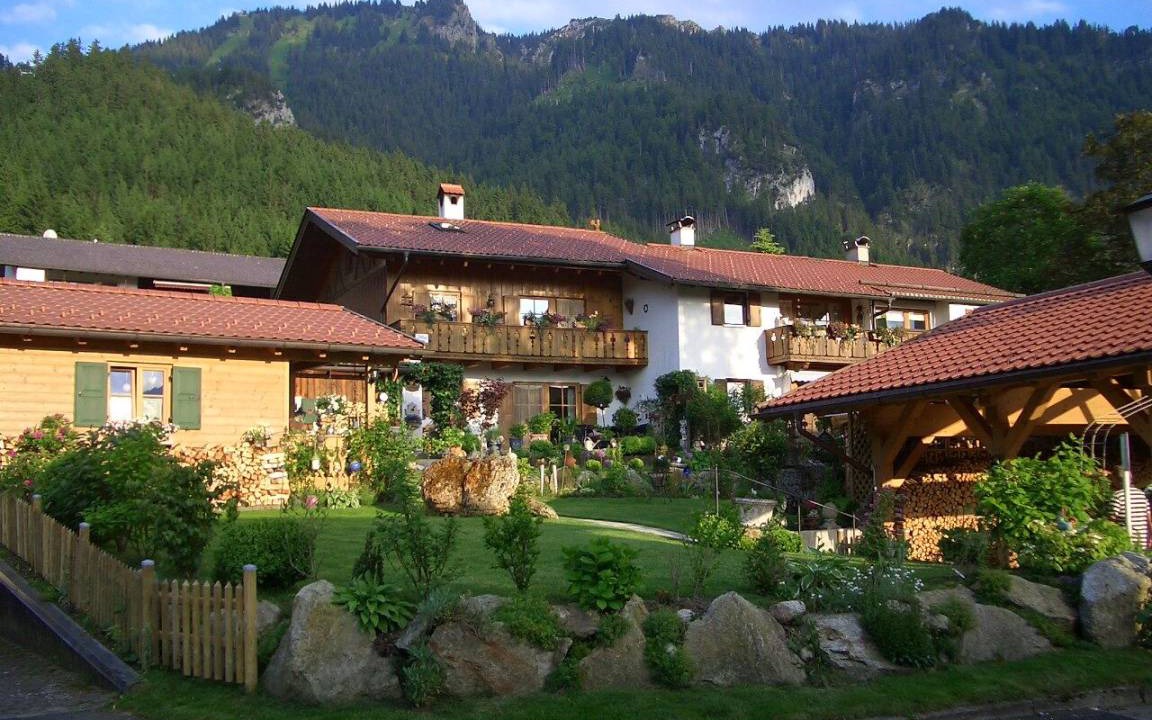 Oberammergau Apartment | 70 m² Apartment ∙ 1 bedroom ∙ 2 guests