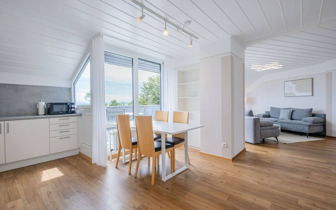 Immenstaad am Bodensee Apartment | 70 m² Apartment ∙ 1 bedroom ∙ 4 guests