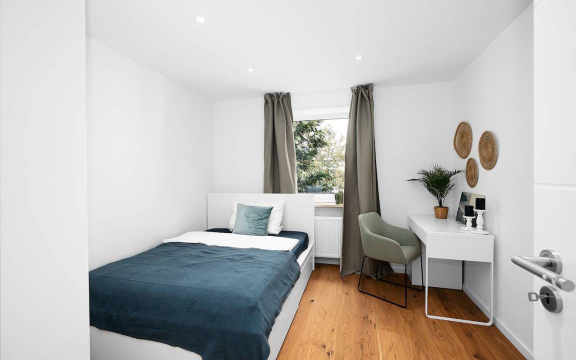 Thalkirchen - Obersendling - Forstenried - Furstenried - Solln Resort | 70 m² Private room ∙ 1 bedroom ∙ 1 guest
