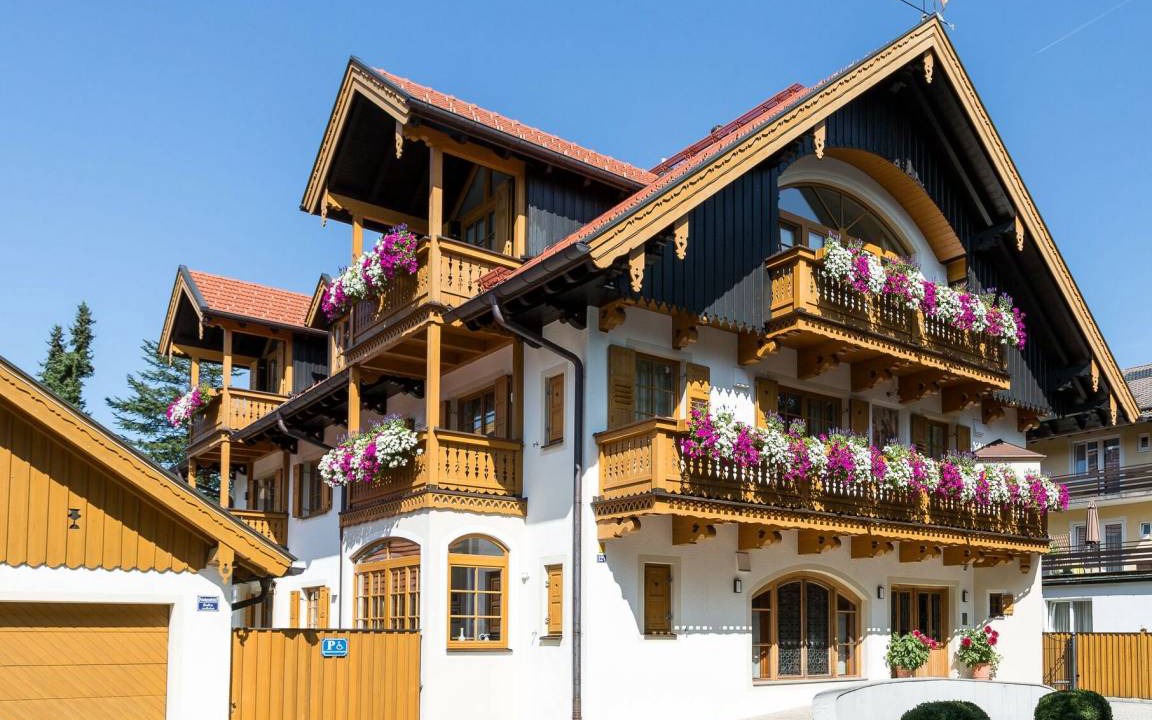 Bad Toelz Apartment | 75 m² Apartment ∙ 1 bedroom ∙ 2 guests